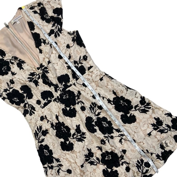 LAVENDER BROWN Fit and Flare Rose Floral Lace Jacquard Dress S - Picture 14 of 16